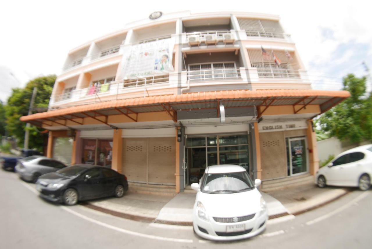 Fun Dee Hostel Ayutthaya Εξωτερικό φωτογραφία
