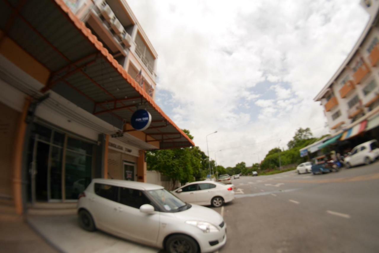 Fun Dee Hostel Ayutthaya Εξωτερικό φωτογραφία