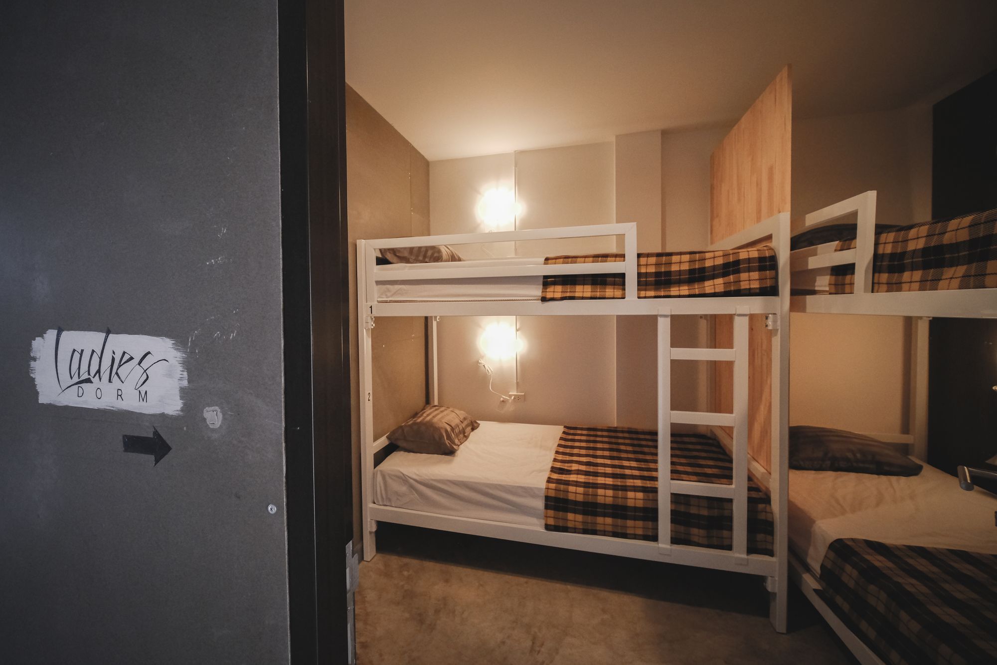 Fun Dee Hostel Ayutthaya Εξωτερικό φωτογραφία